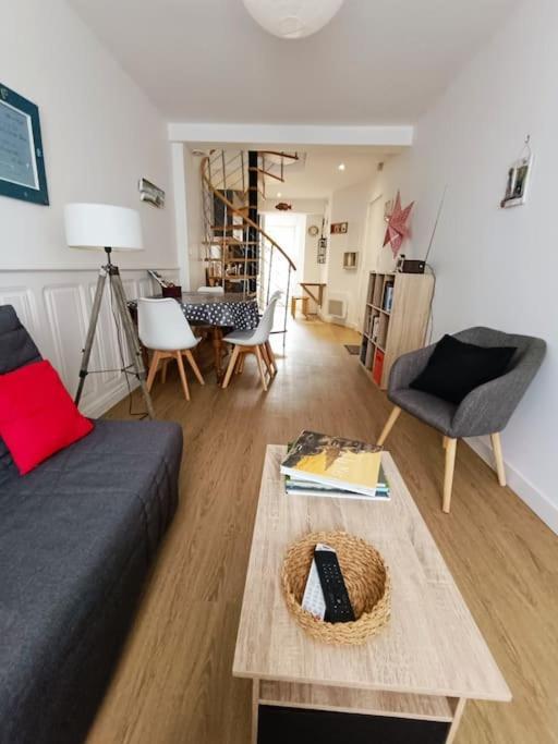 Apartment Chez Louisette Centre Et Plages A Pied!
