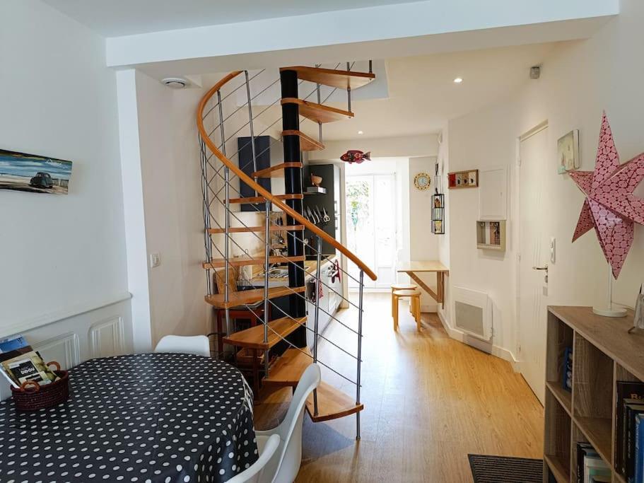 Apartment Chez Louisette Centre Et Plages A Pied!